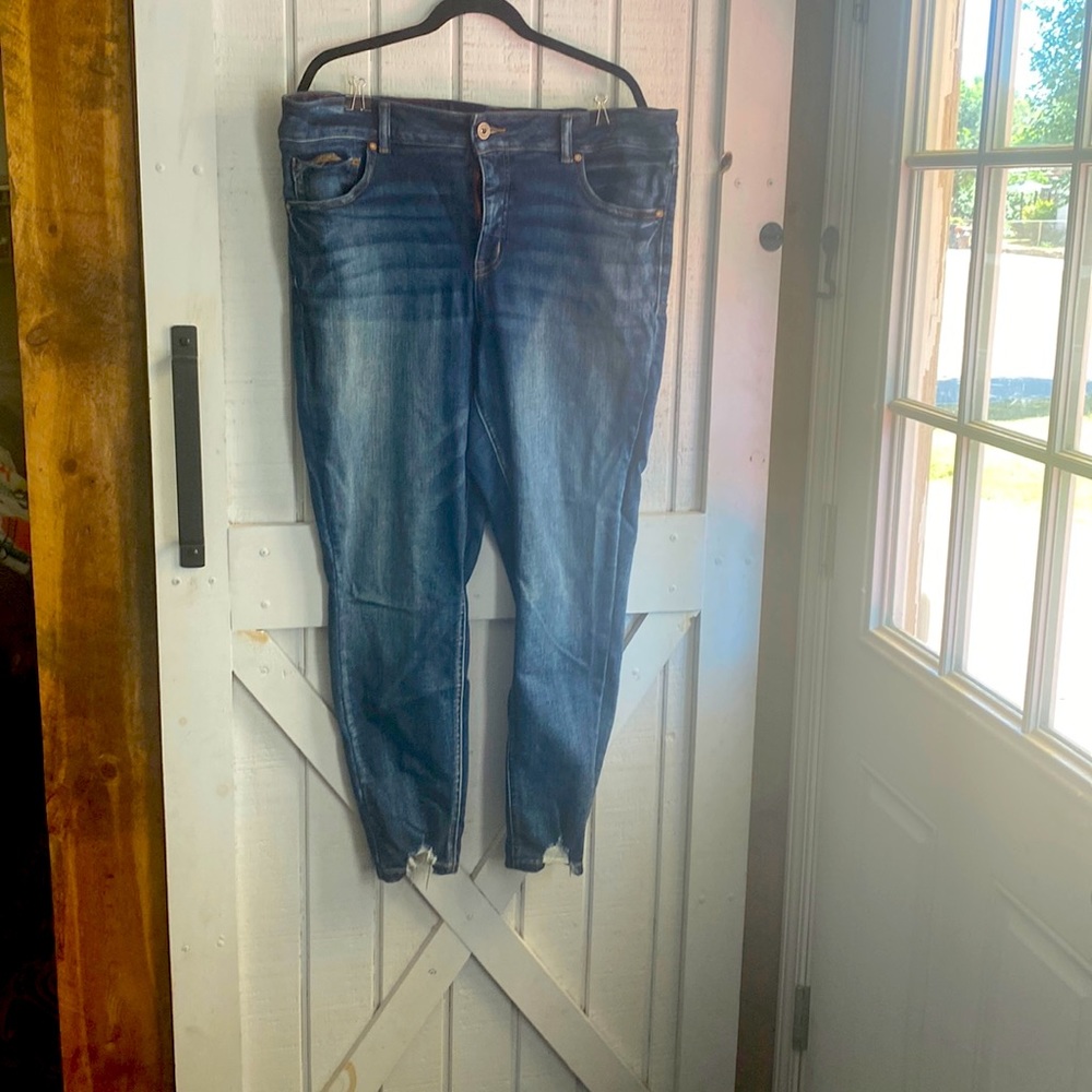 Maurices high rise skinny jeans size 20